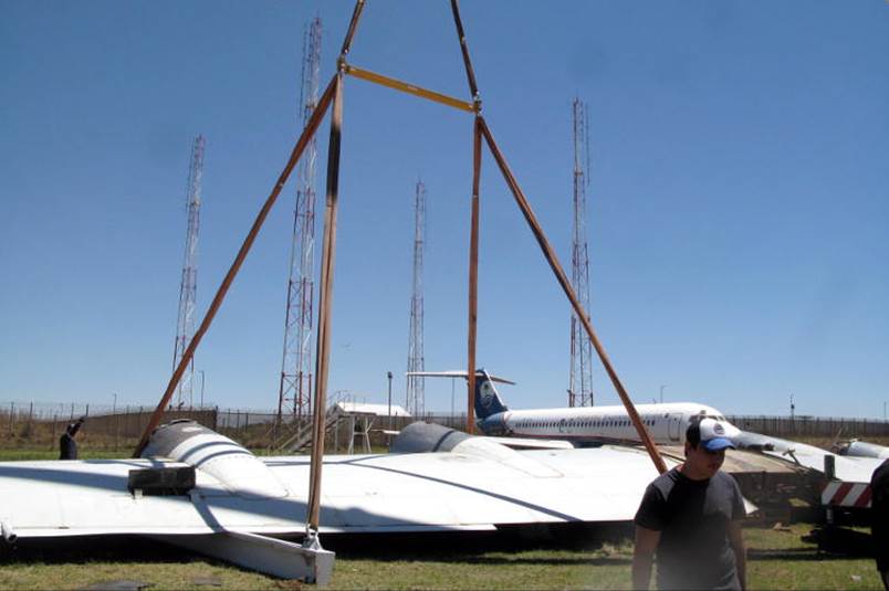 ZS-DVJ relocation 20171017 wing loading Denel Digby Sherwood IMG 0876