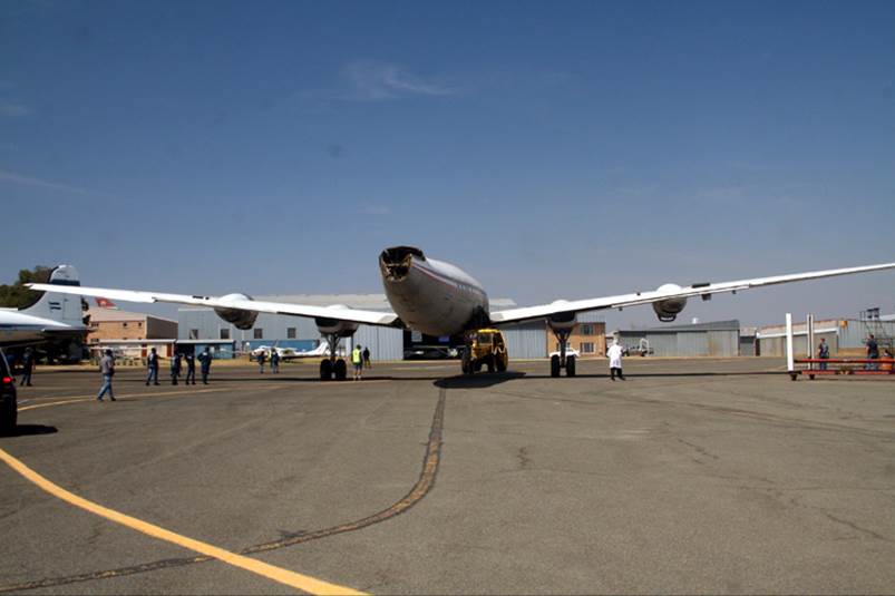 ZS-DVJ relocation 20180917 towed to museum 00 IMG 3085 Matt's Connie - On her way