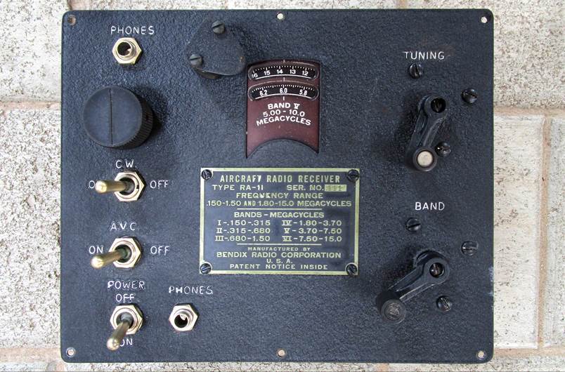 A close-up of a control panel

Description automatically generated