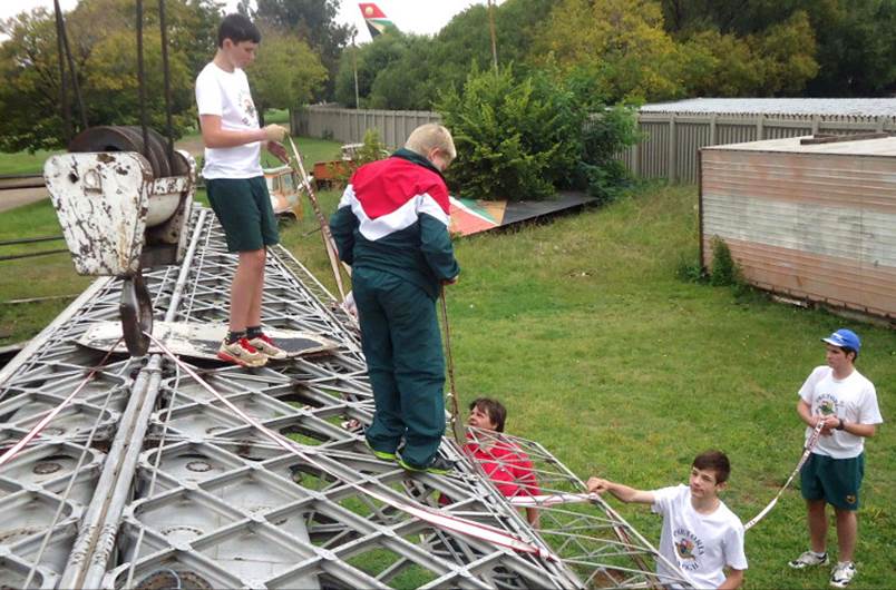 ZS-DKH Viking 2015 prep 10 Wing removal John Illsley